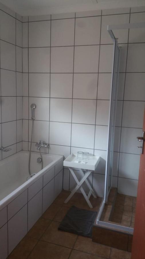 Hydro Guesthouse Bloemfontein Exteriör bild